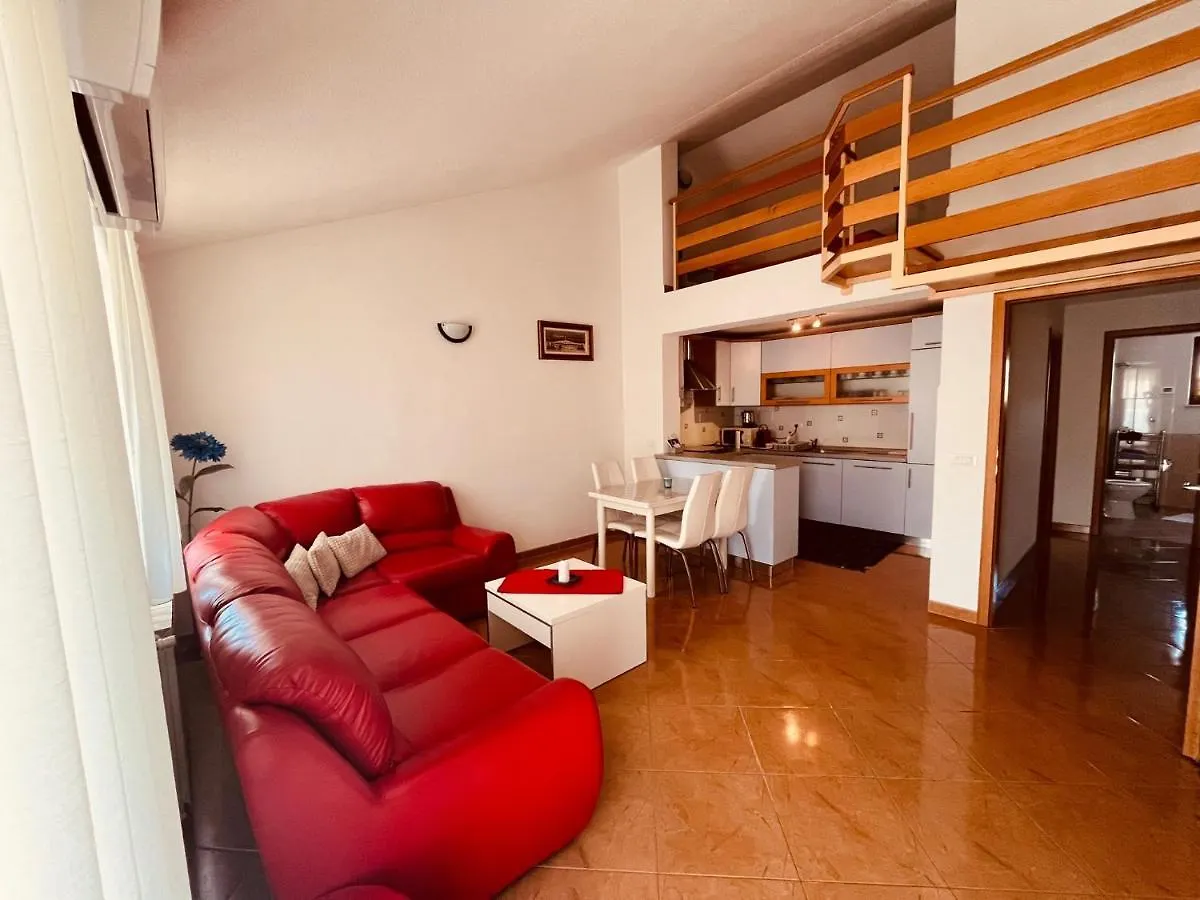 Guest house Ani Apartments Umag